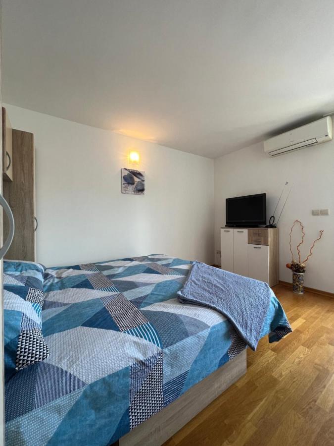Apartman Center Оміш Екстер'єр фото
